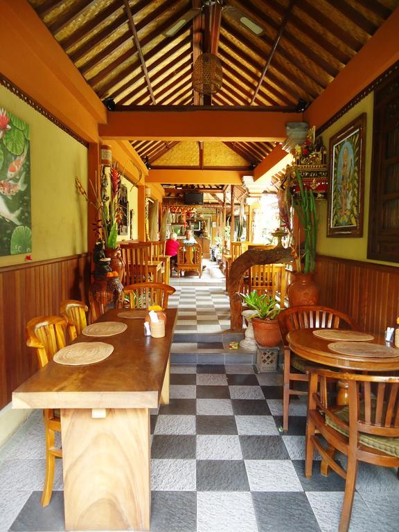Gusti's Garden Guest house 4*