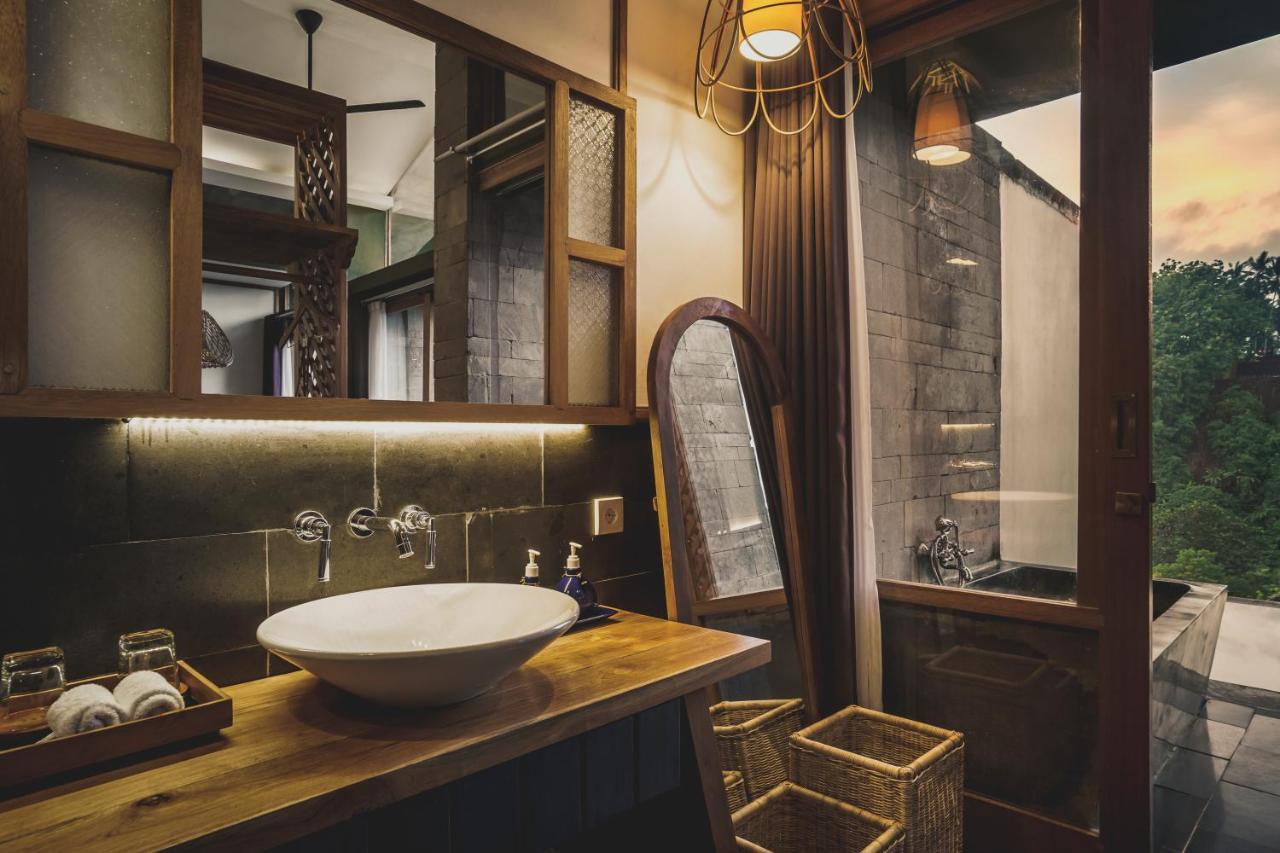 Villa Amora Boutique *