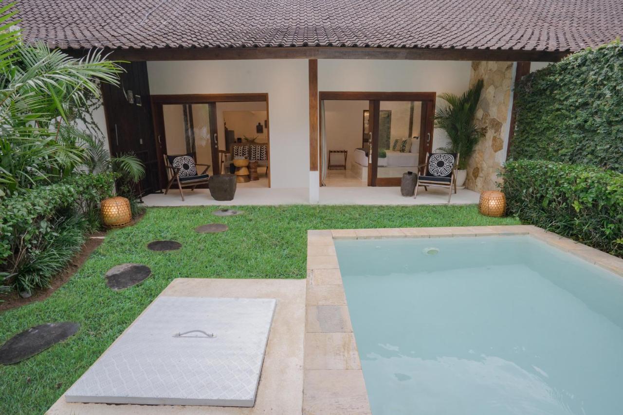 Villa The *