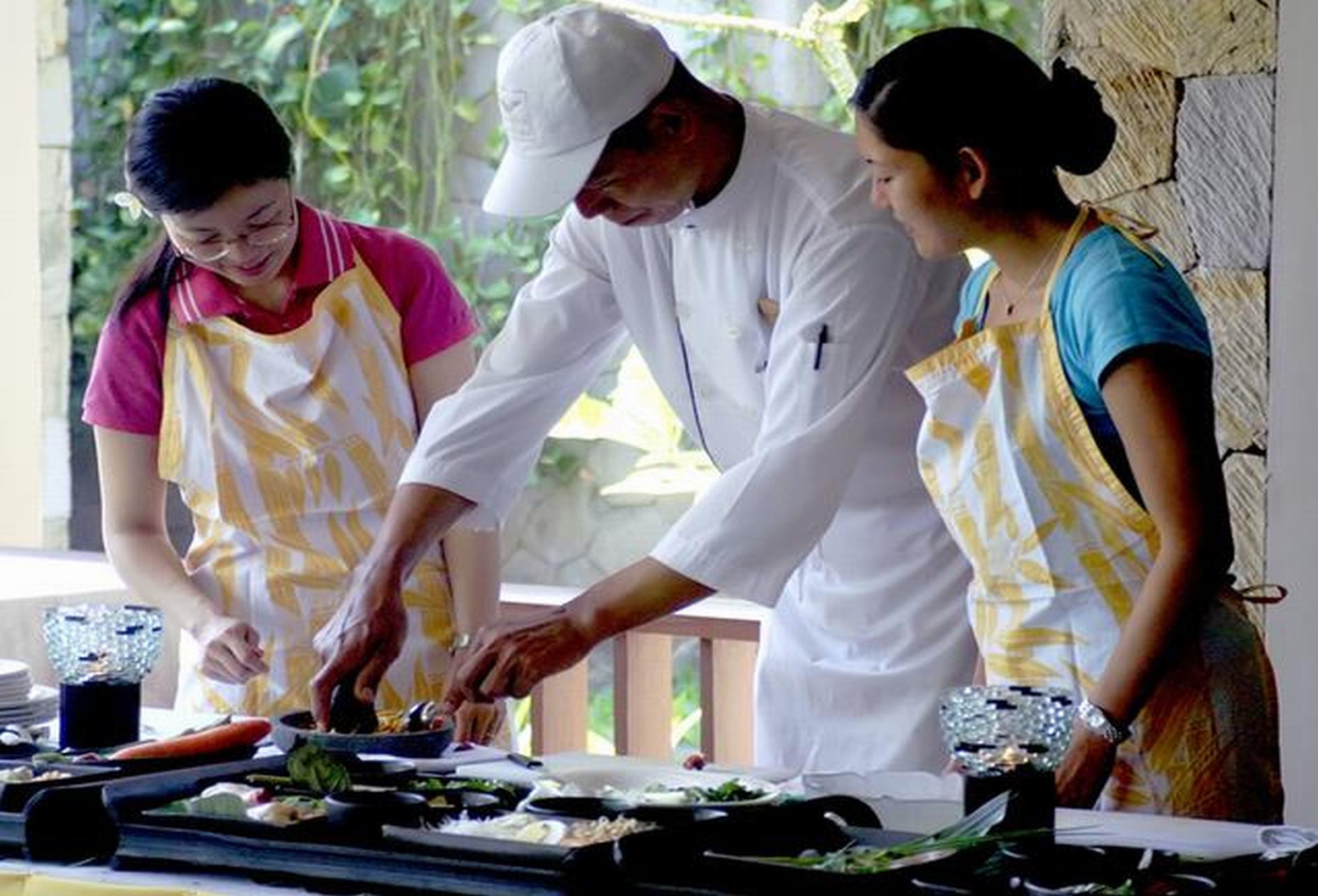 Maya Resort&spa Resor Ubud (Bali)