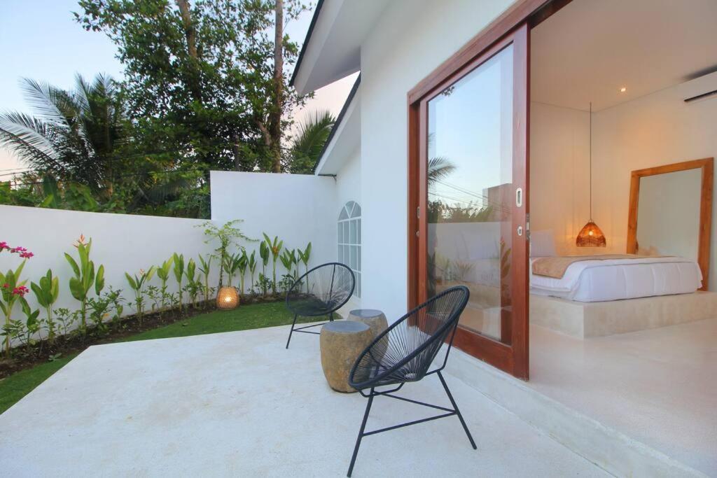 Villa Modern And Stylish 3 Bedroom *