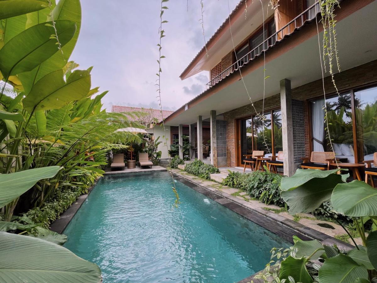 Rumah tetamu Griya Tropical *
