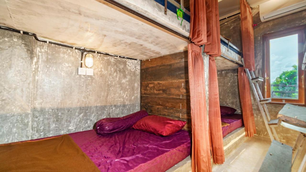 Peanut House