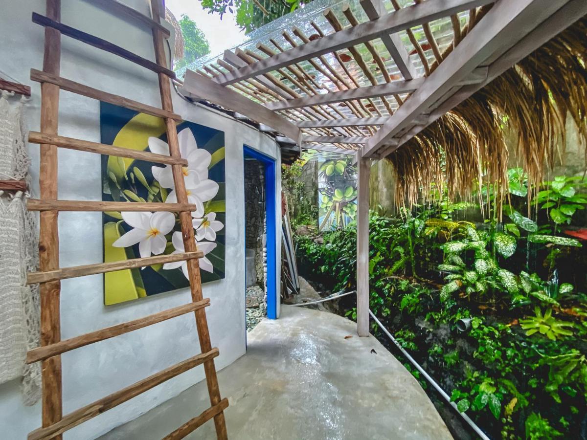 1111 Alchemy Space Bed & Breakfast *
