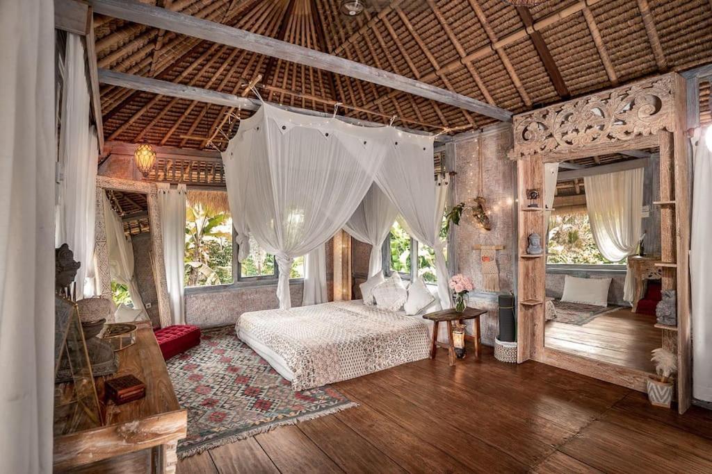 Create @1111 Barong - One Bedroom Inspiring Space *