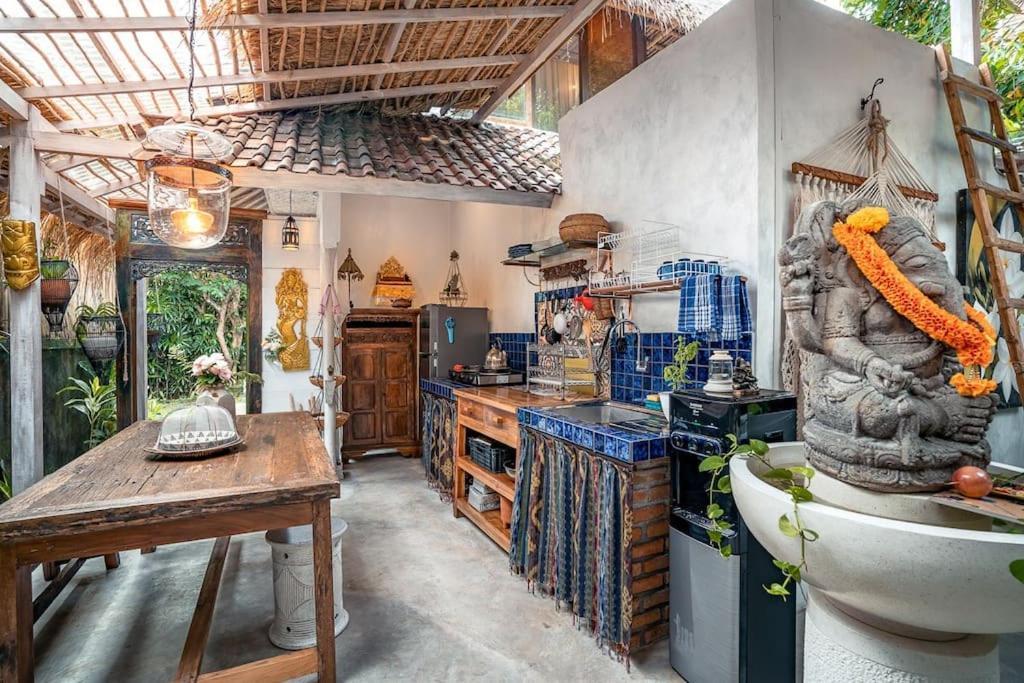 Create @1111 Barong - One Bedroom Inspiring Space