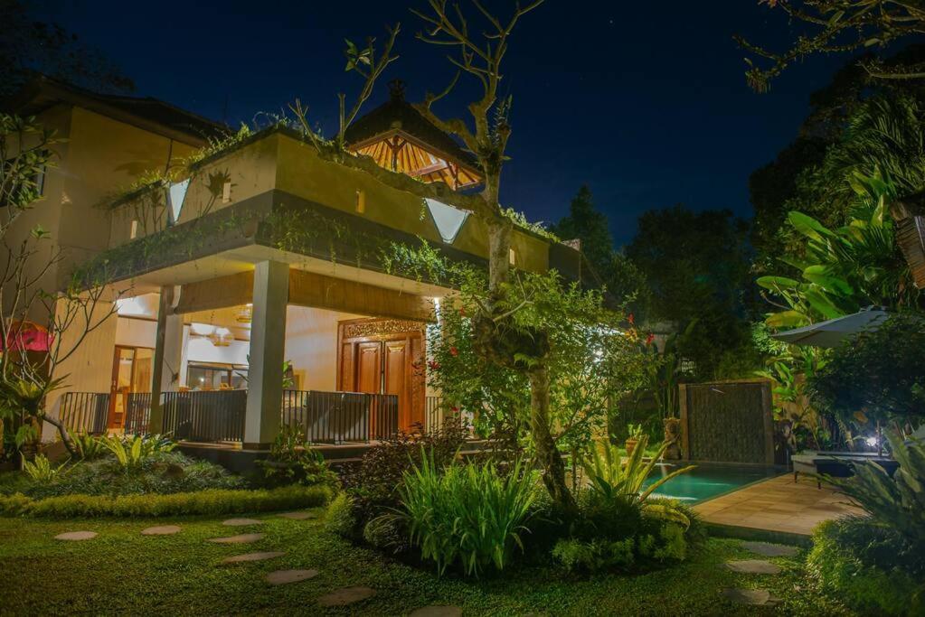 Villa Huge W/ Pool And Spectacular Rooftop Patio! *