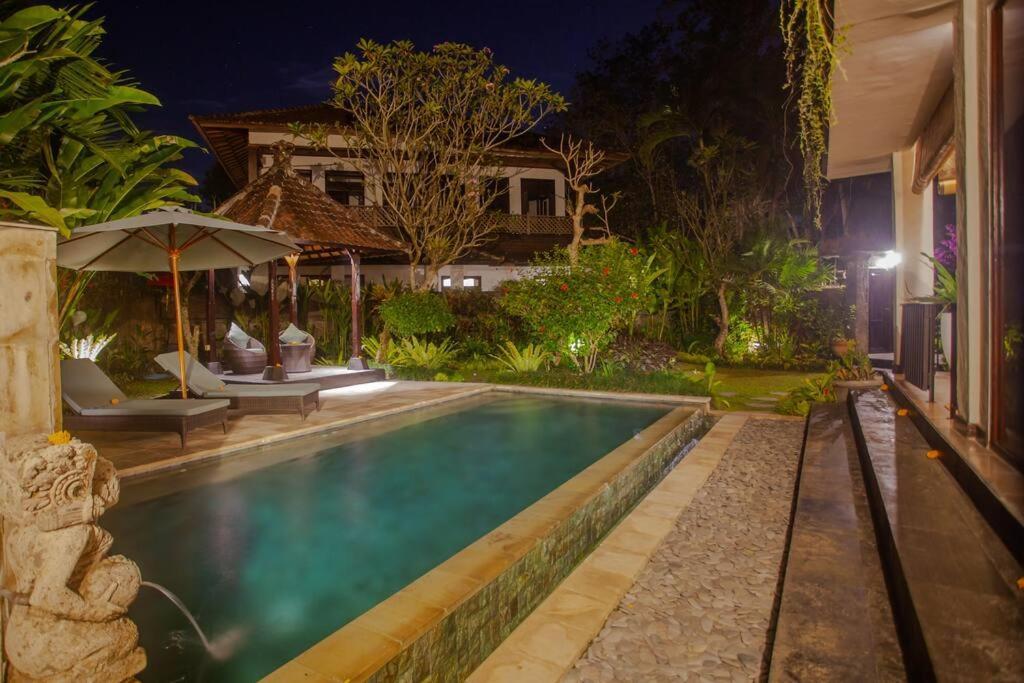 Villa Huge W/ Pool And Spectacular Rooftop Patio! *