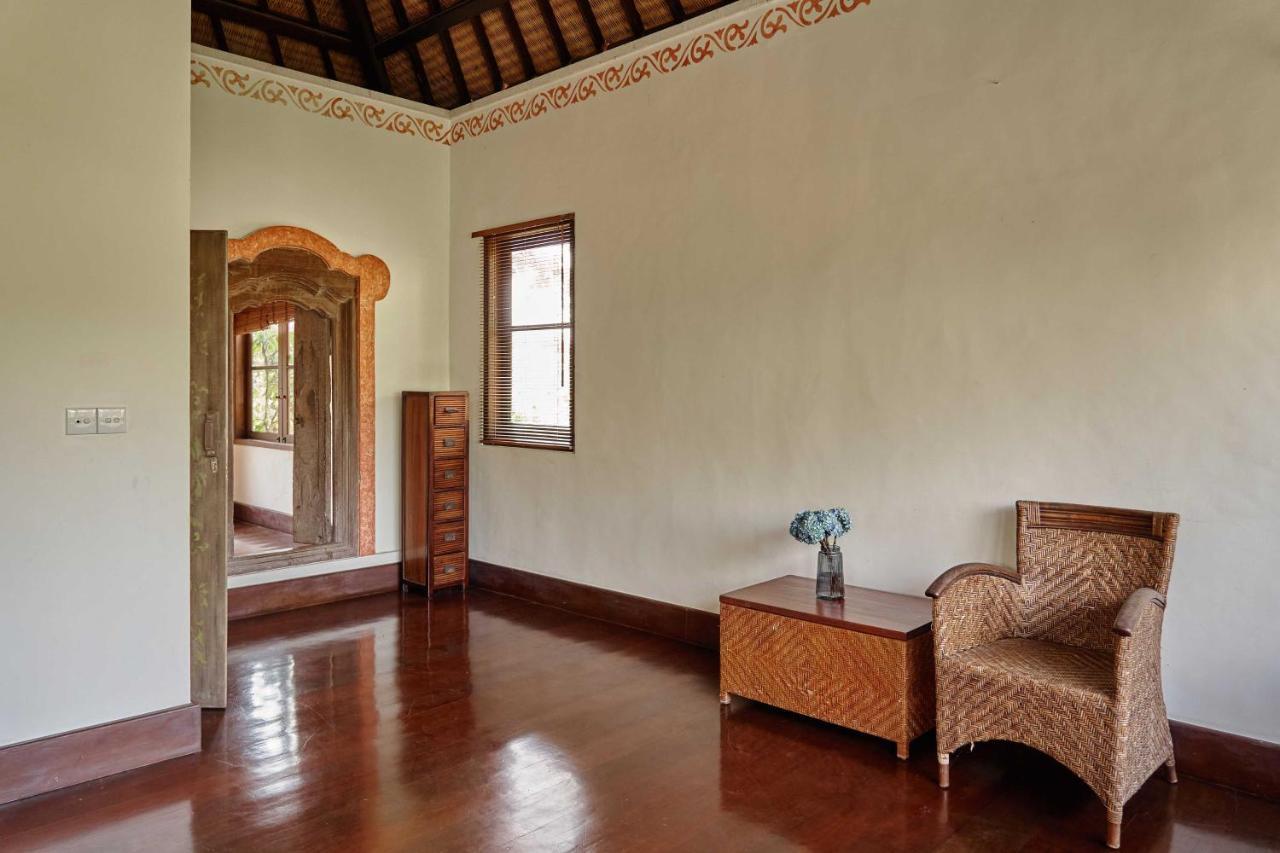 The Pause - Soca 1 Country house