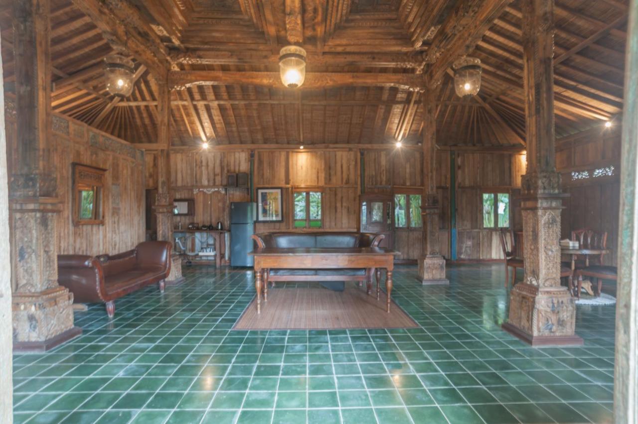 Awang - Awang * Ubud