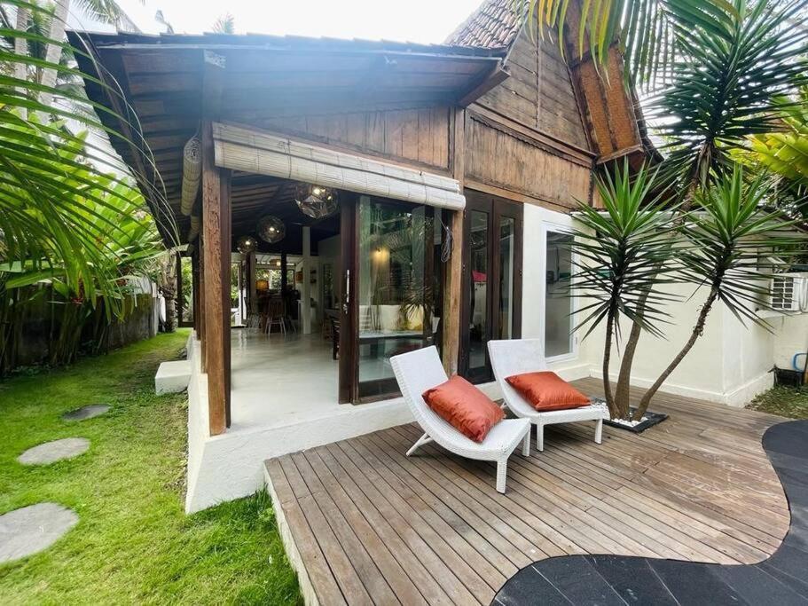Kayu Keluarga Lilas Vila Ubud (Bali)