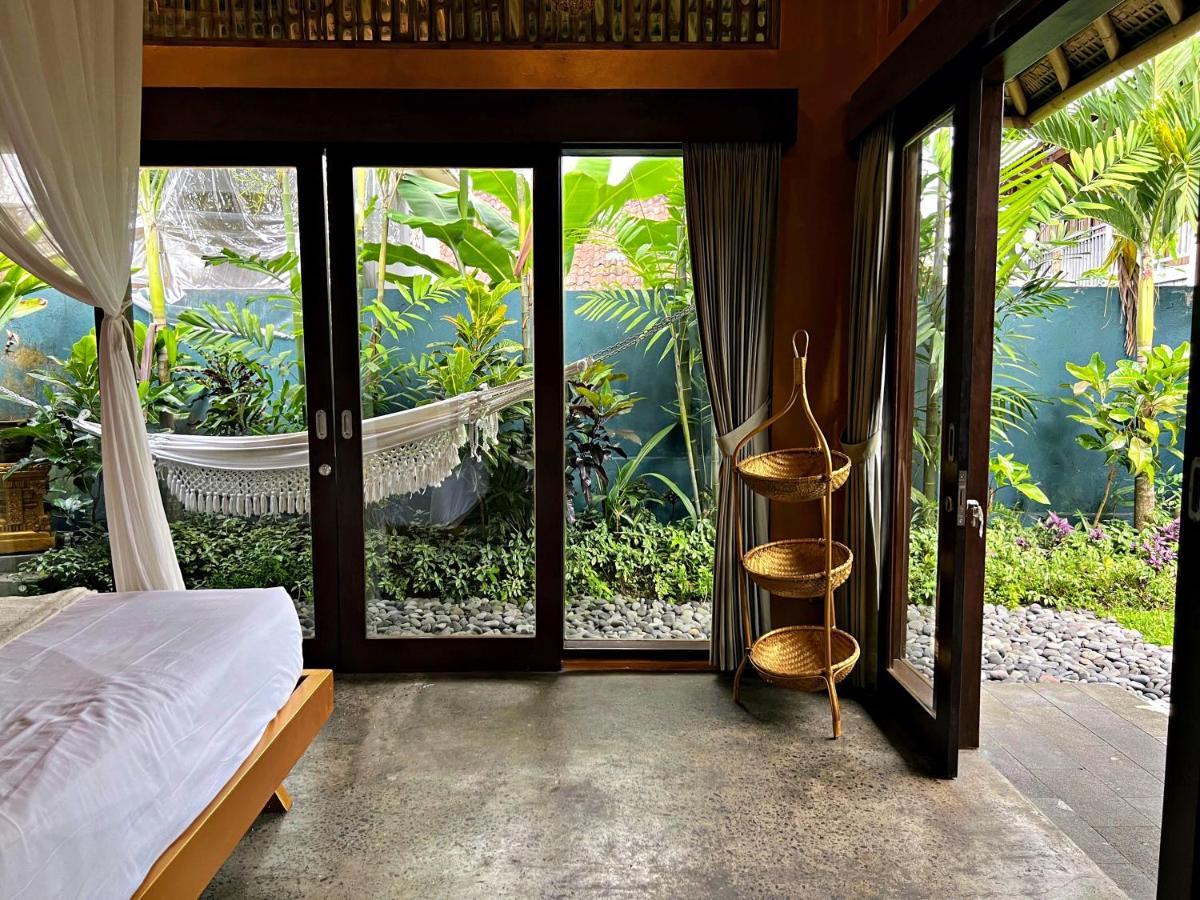 Joyously Raw - Free Upgrade Subject To Availability Bed & Breakfast *