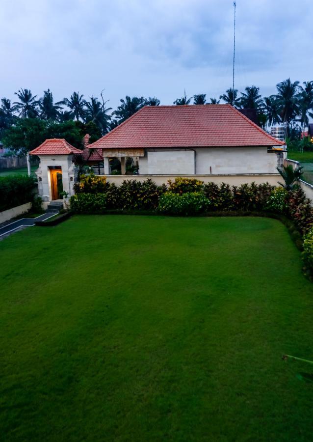 Maia Bali *