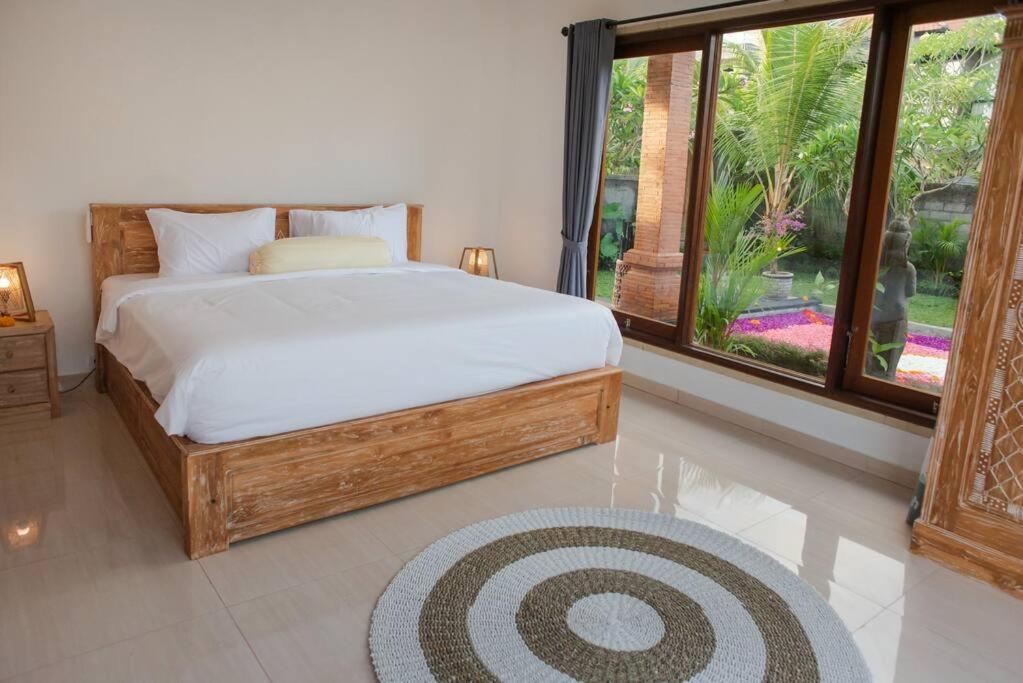 Huge Modern Balinese With Panoramic Rice Views! Pousada