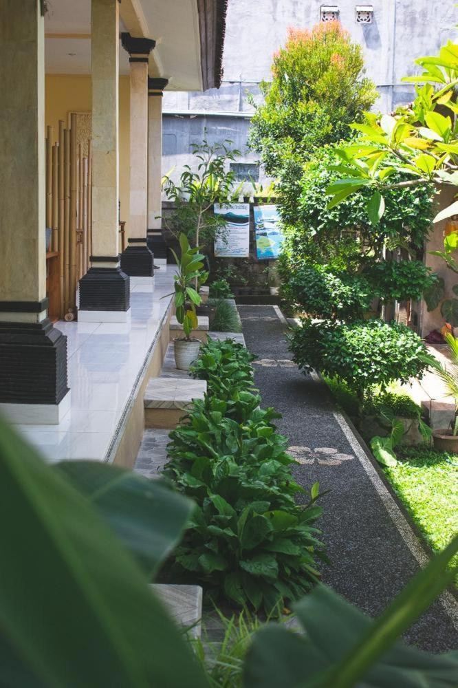 Sastra House