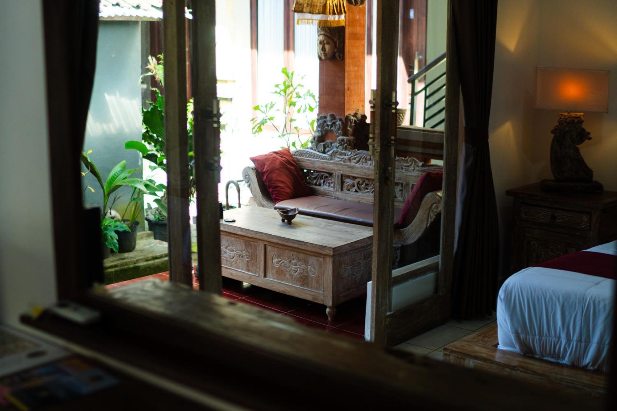 Purnama House *
