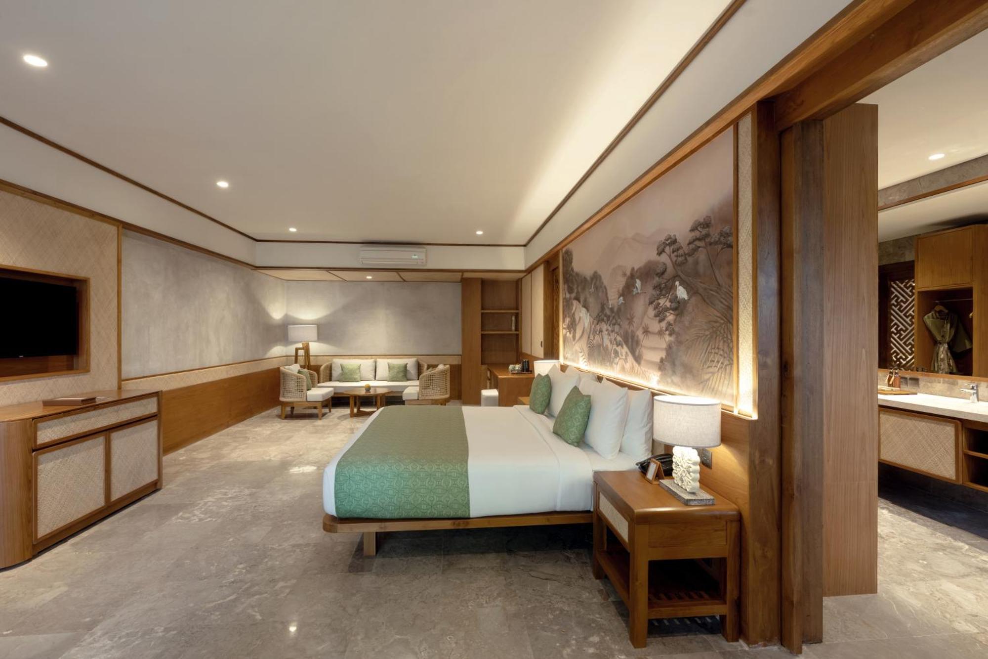Anandadara & Hotel 5*