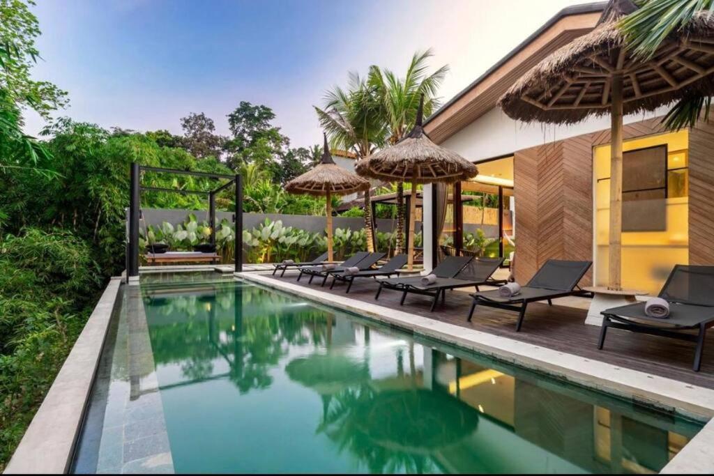 Villa Sudakarra Balinese 5br Jungle View Cyn Ubud (Bali)