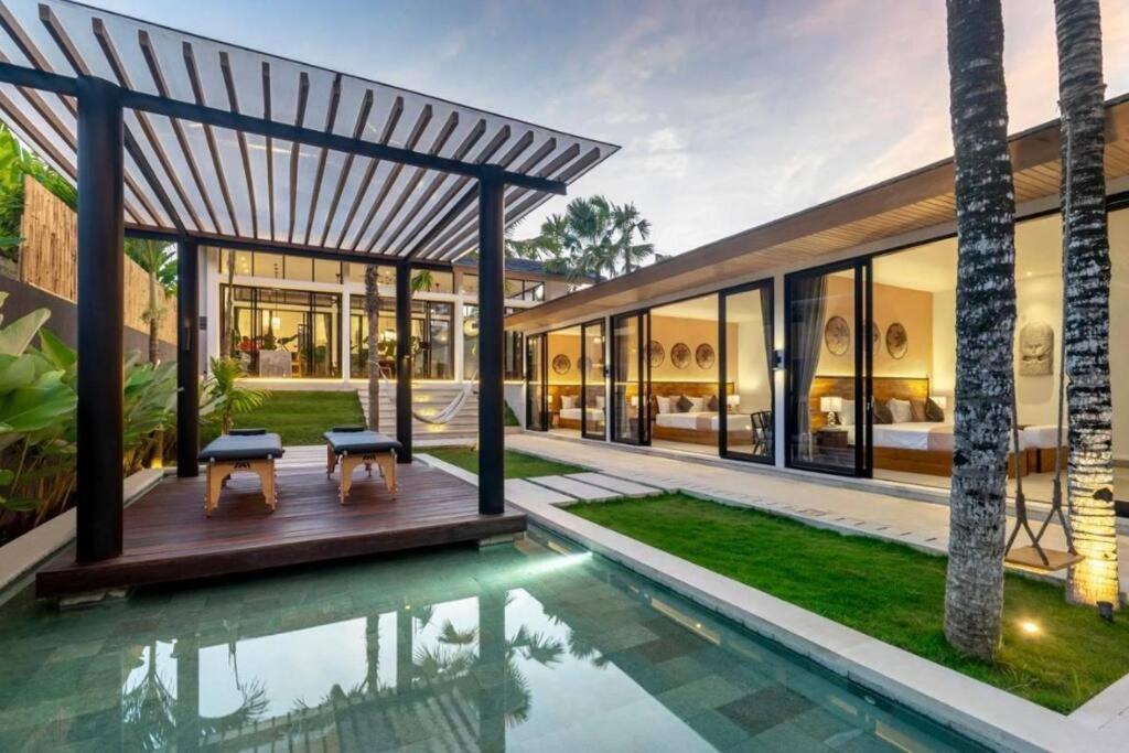 Sudakarra Balinese 5br Jungle View Cyn Ubud (Bali)