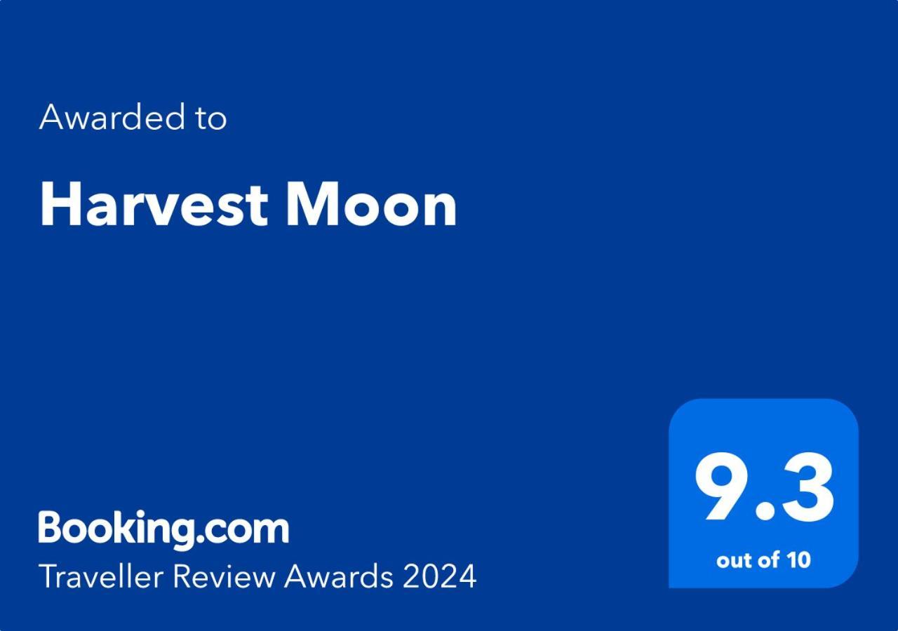 Villa Harvest Moon