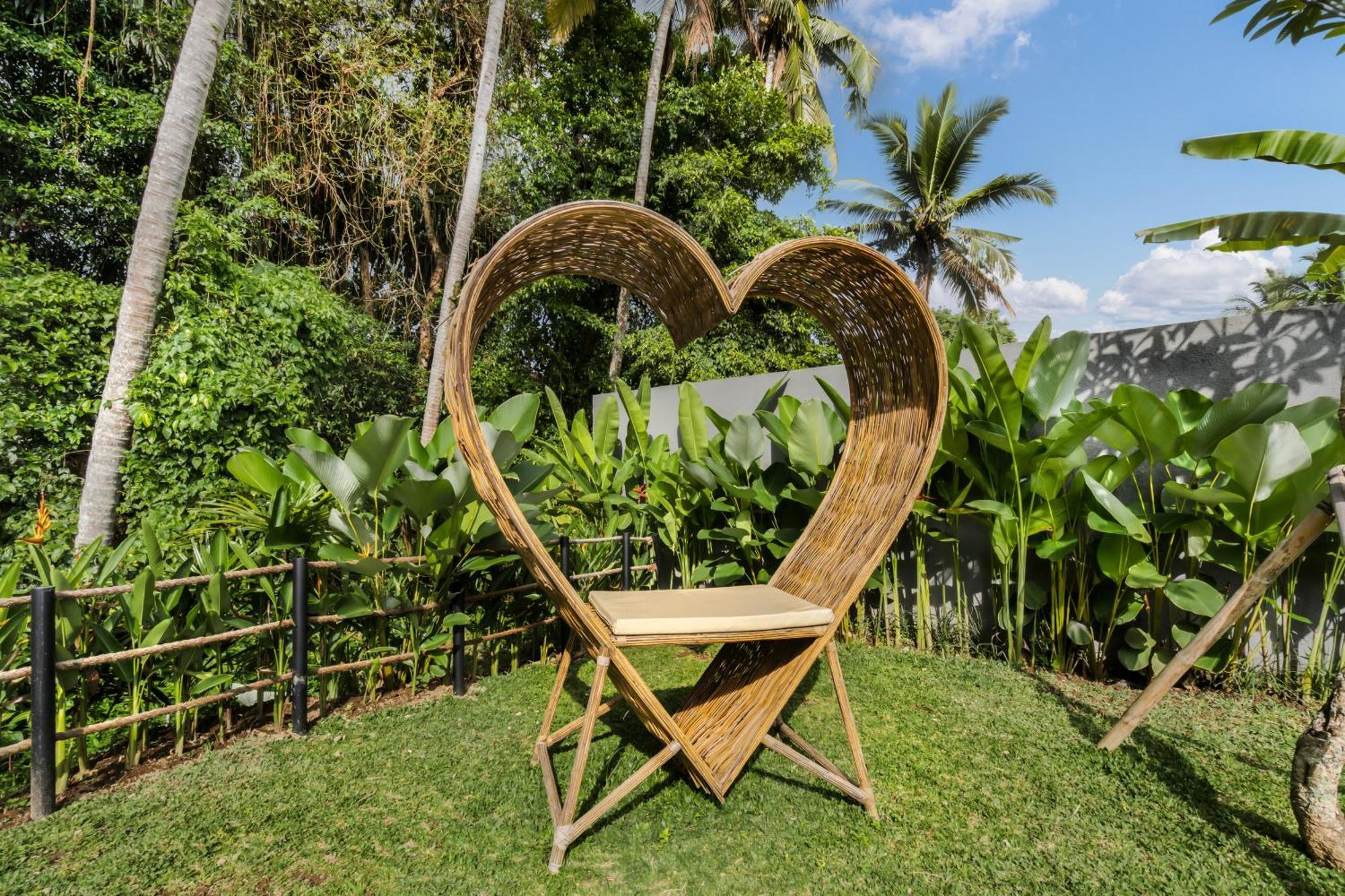 Villa Kamboja By Balisuperhost