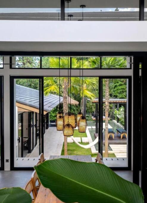 Villa Sudakarra Balinese 5br Jungle View Cyn Ubud (Bali)