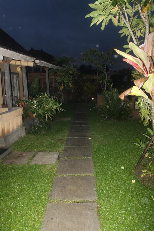 Ujung Guest house 2*
