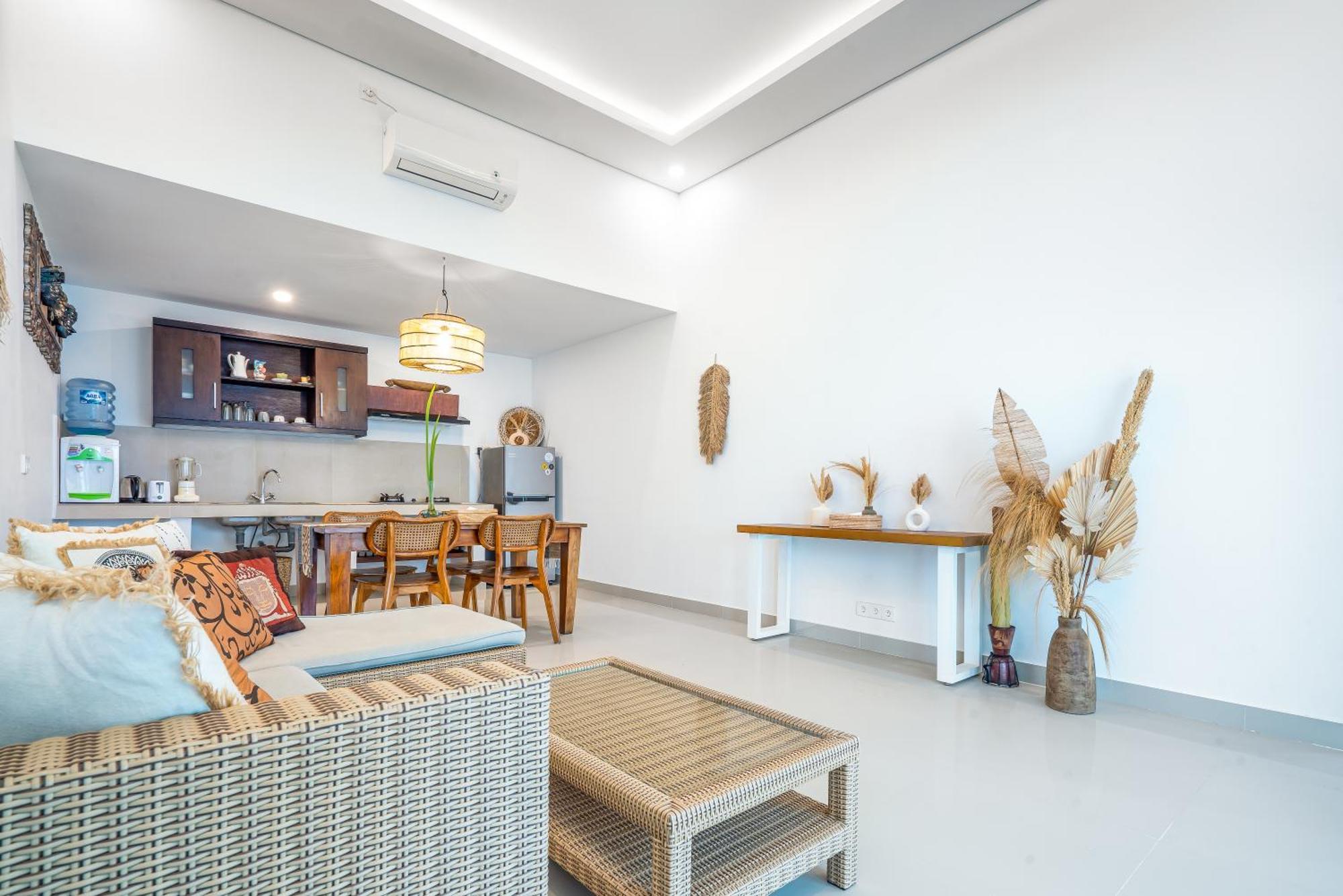 Dena's Place
