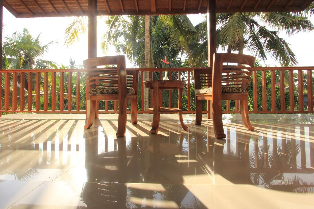 Mahanadewi Guest house