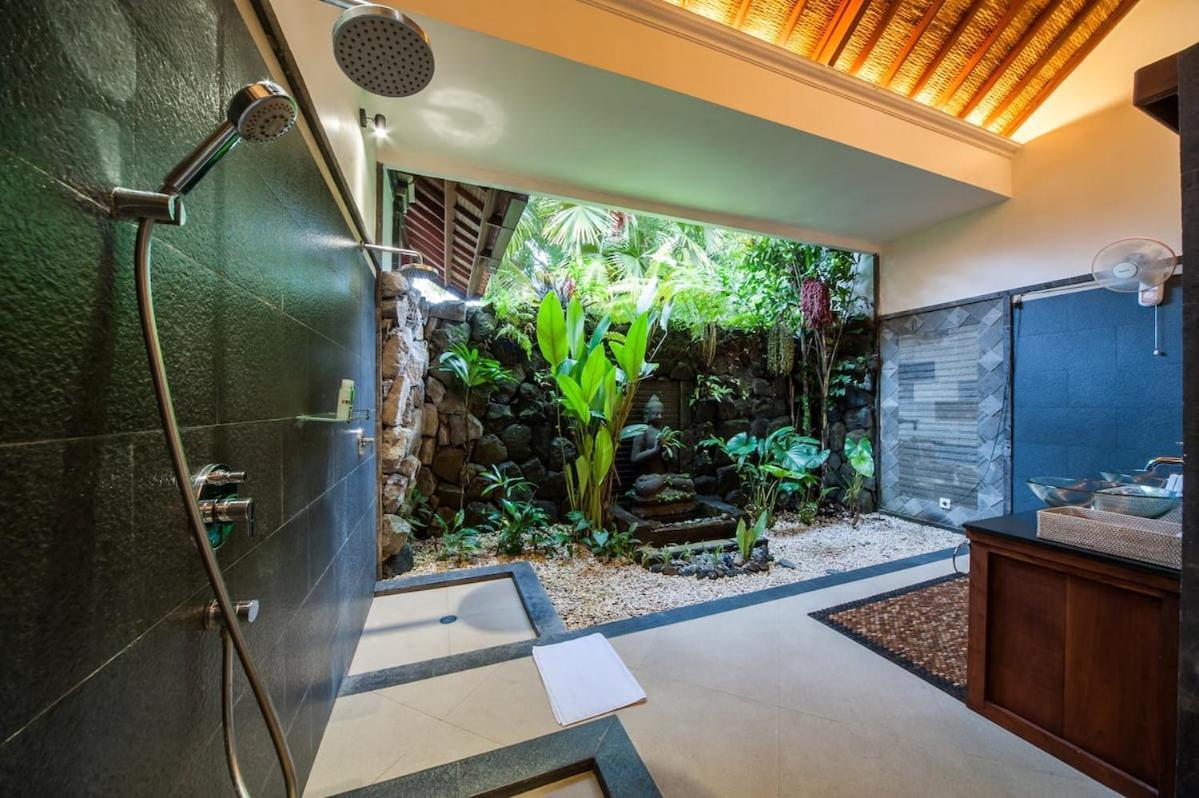 Luxury 3br Infinity Jungle View Aashaya * Ubud (Bali)