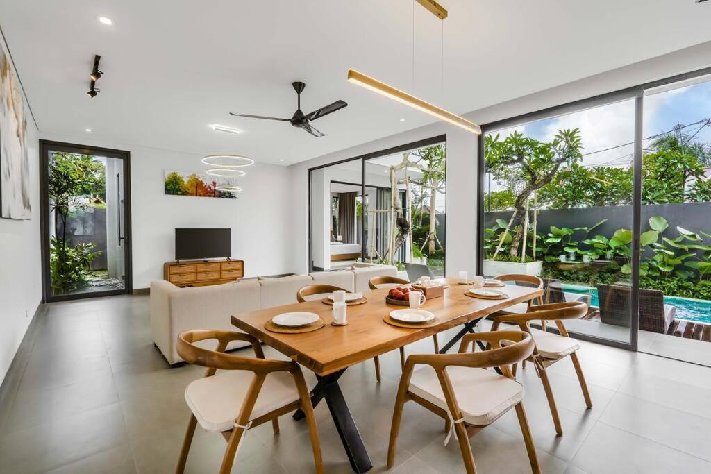 Villa Dhiantus By Balisuperhost *