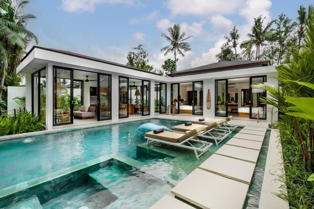 Balinese Zen By Balisuperhost