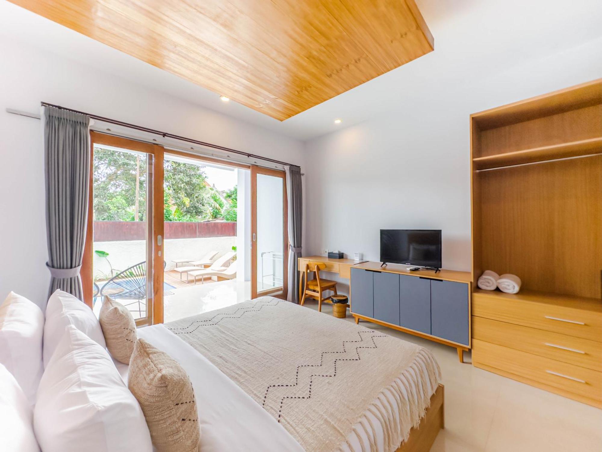 Vitasha Supala - Center Prime Location *