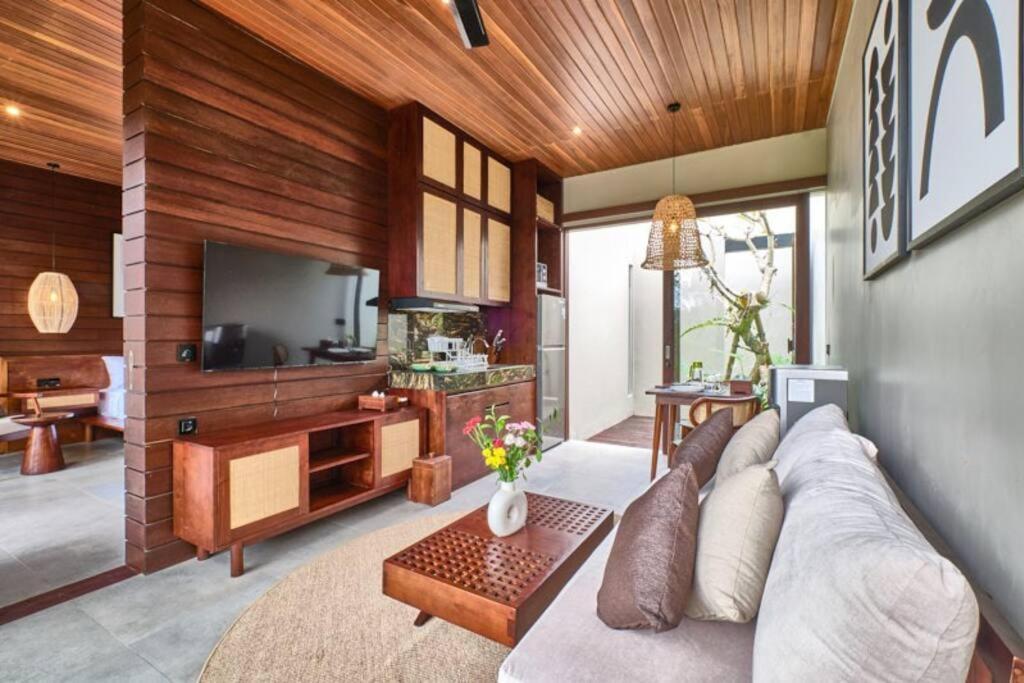 Villa Cinta Unit 5 *