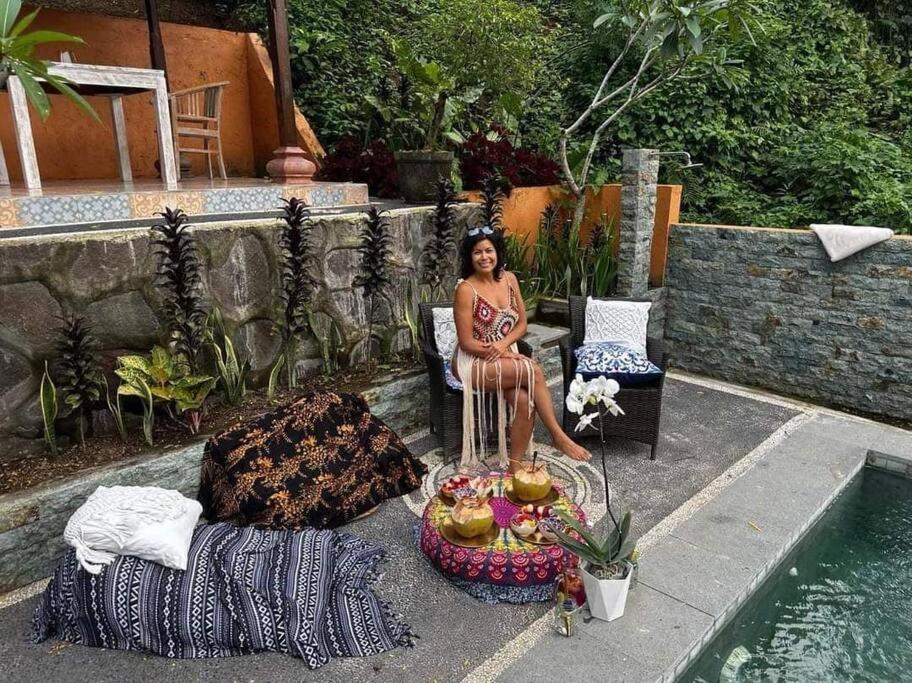 Villa *new* Jungle Joglo With Waterfall View
