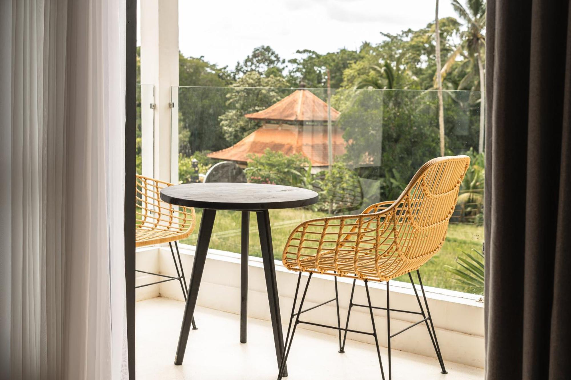 Sarang Apartments By Evdekimi - Rice Field Escape With Yoga Lounge, Lush Garden - Long Stay Extras Hotel