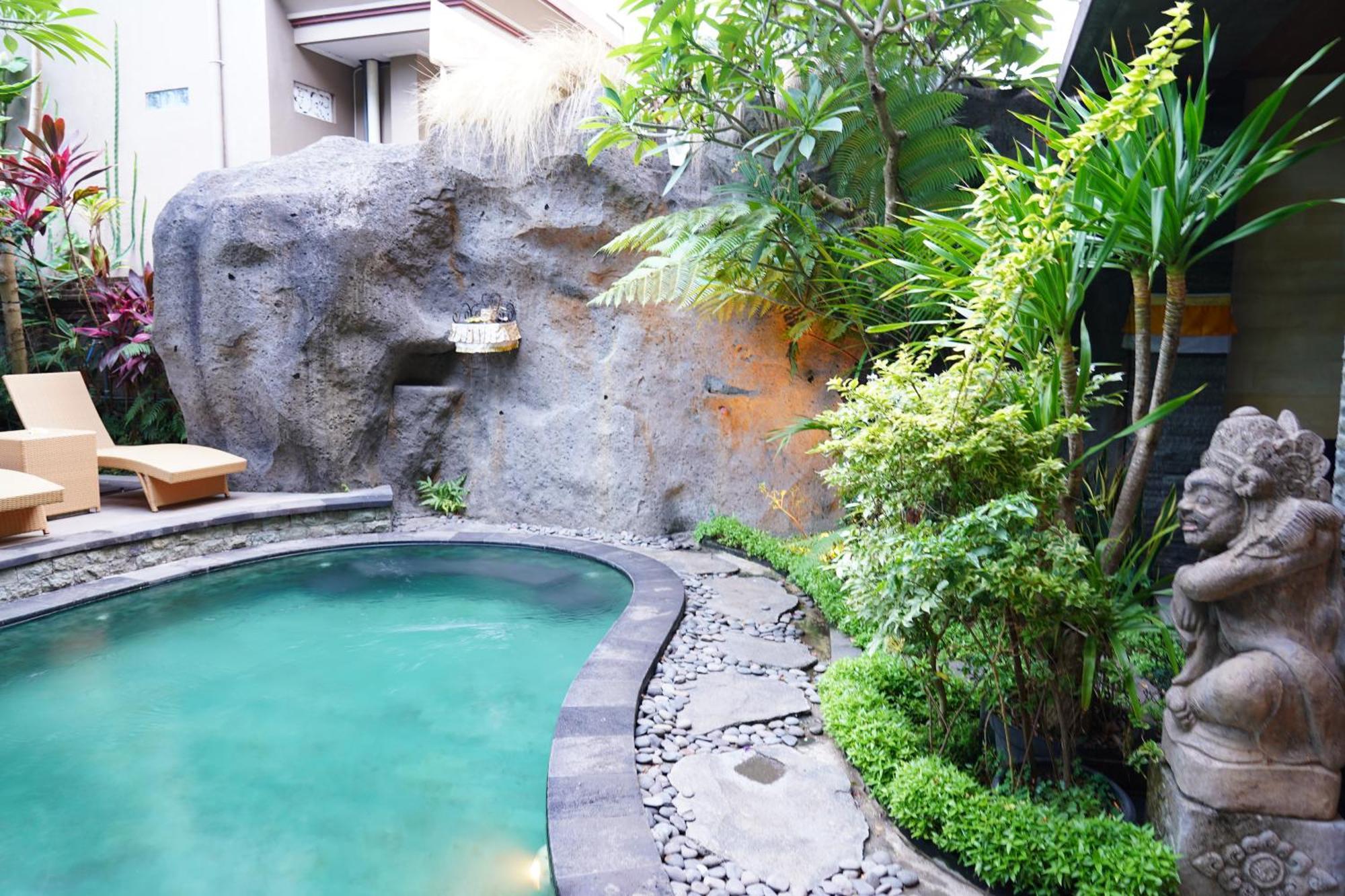 Bahay bakasyunan Mai Malu Joglo *