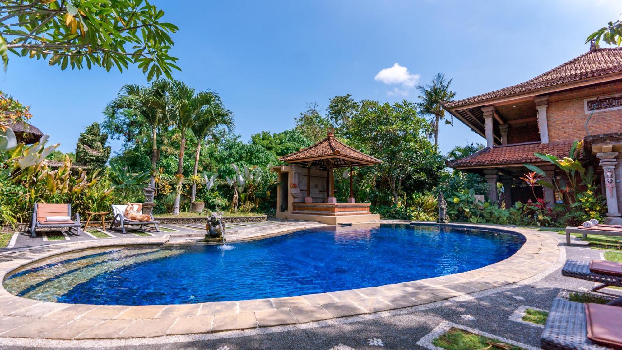 Garden View 3*