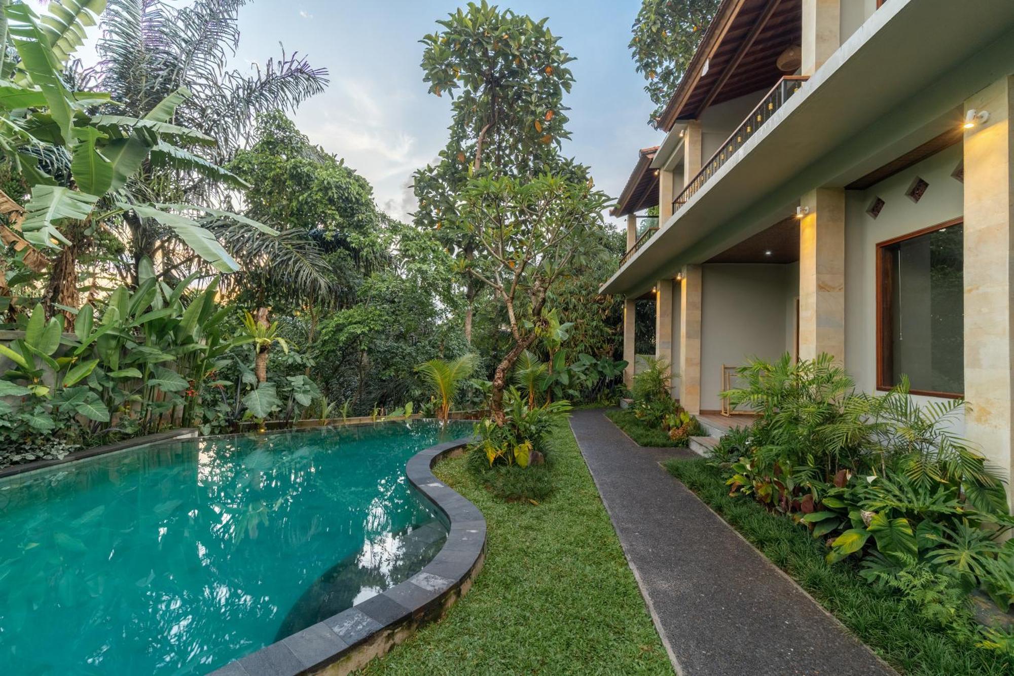 Narada & * Ubud (Bali)