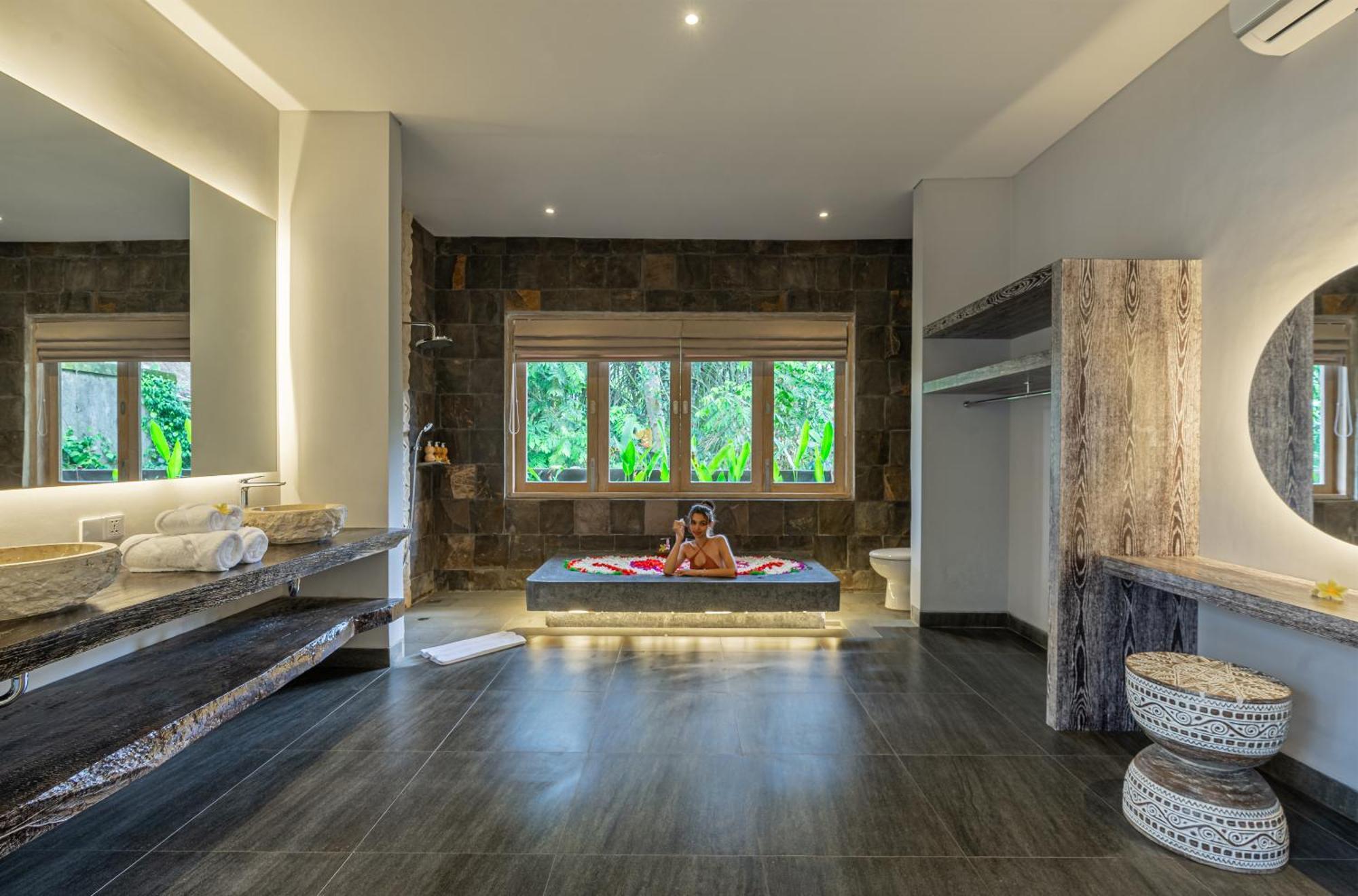 Brand New Luxury 3br Ethnic Ubud #2