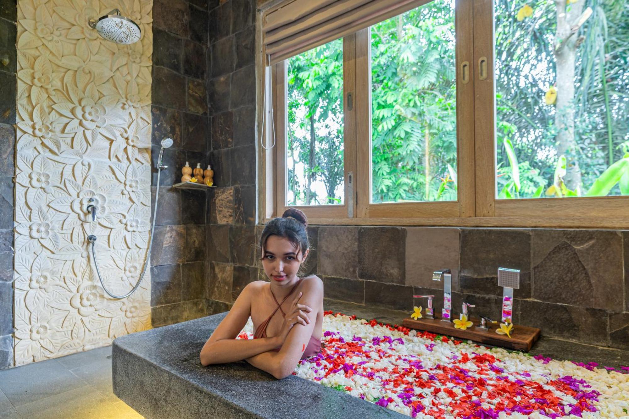 Brand New Luxury 3br Ethnic Ubud #2 Ubud (Bali)