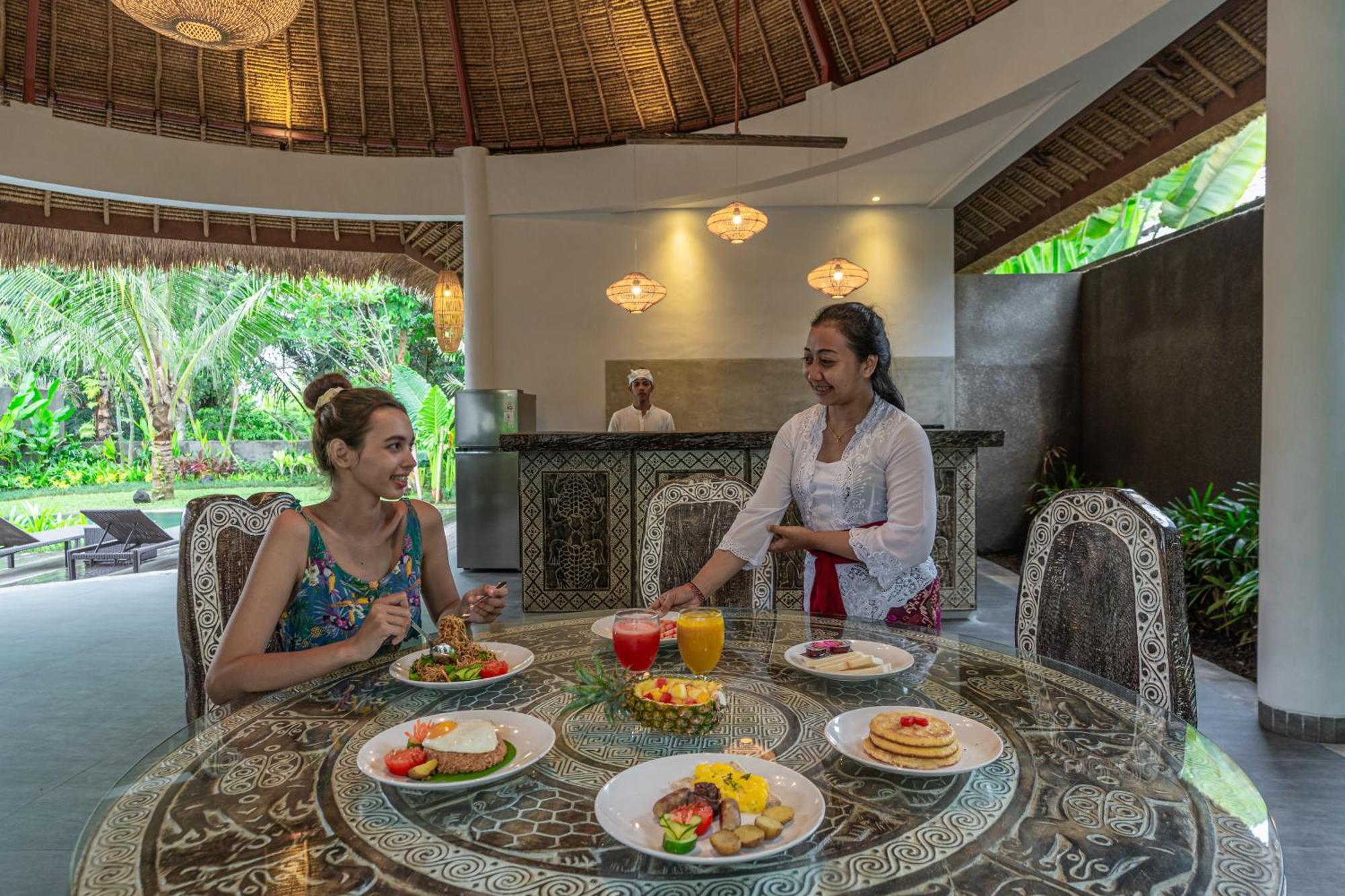 Brand New Luxury 3br Ethnic Ubud # 1 Villa