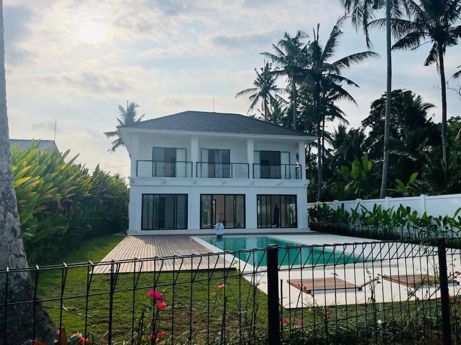 Villa Bondar