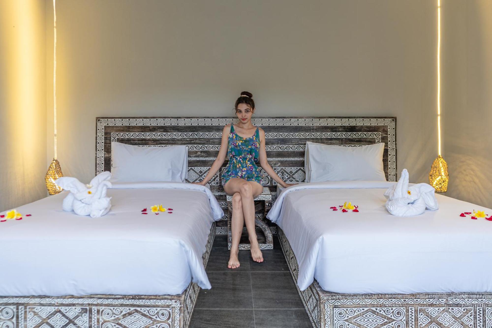 Brand New Luxury 3br Ethnic #4 Villa *