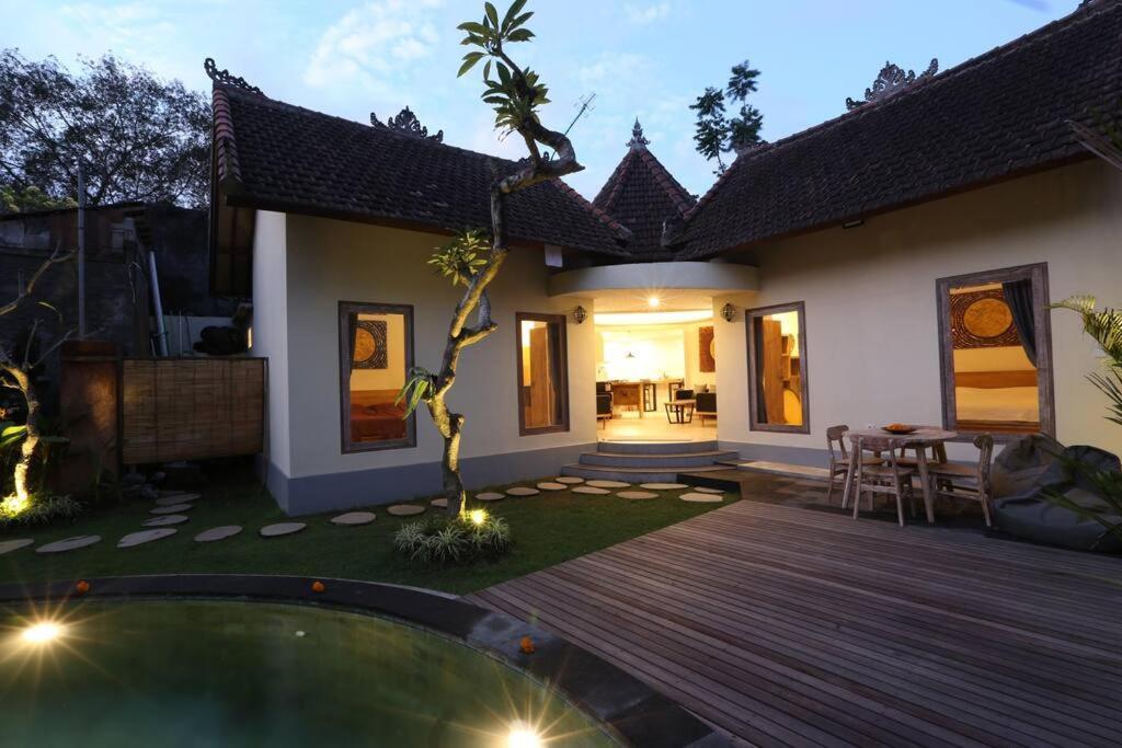 Oasis. Central - Casa Tepi Kali 1 Villa *