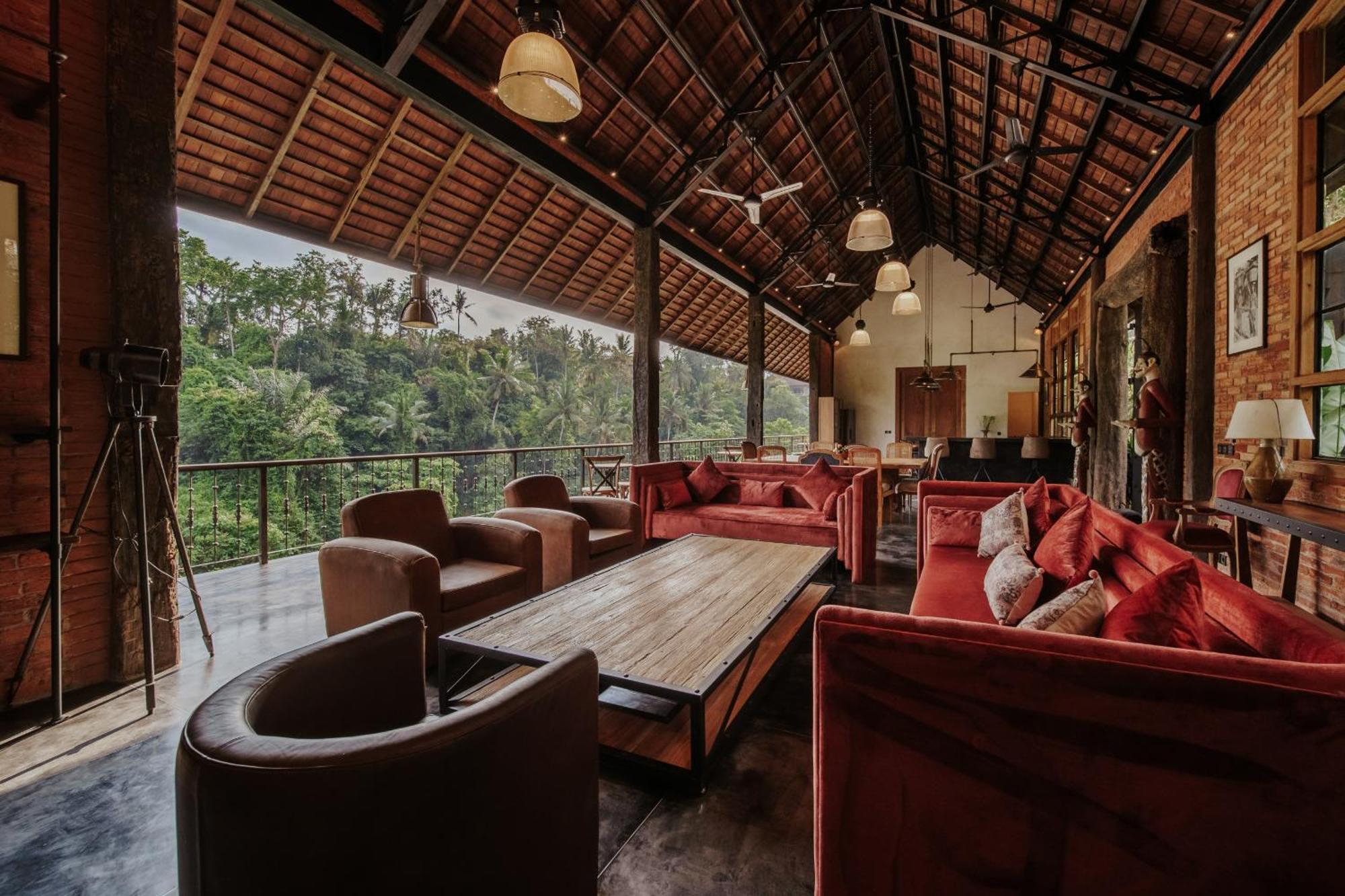 Bedulu Cliff Estate - Wood Side Villa