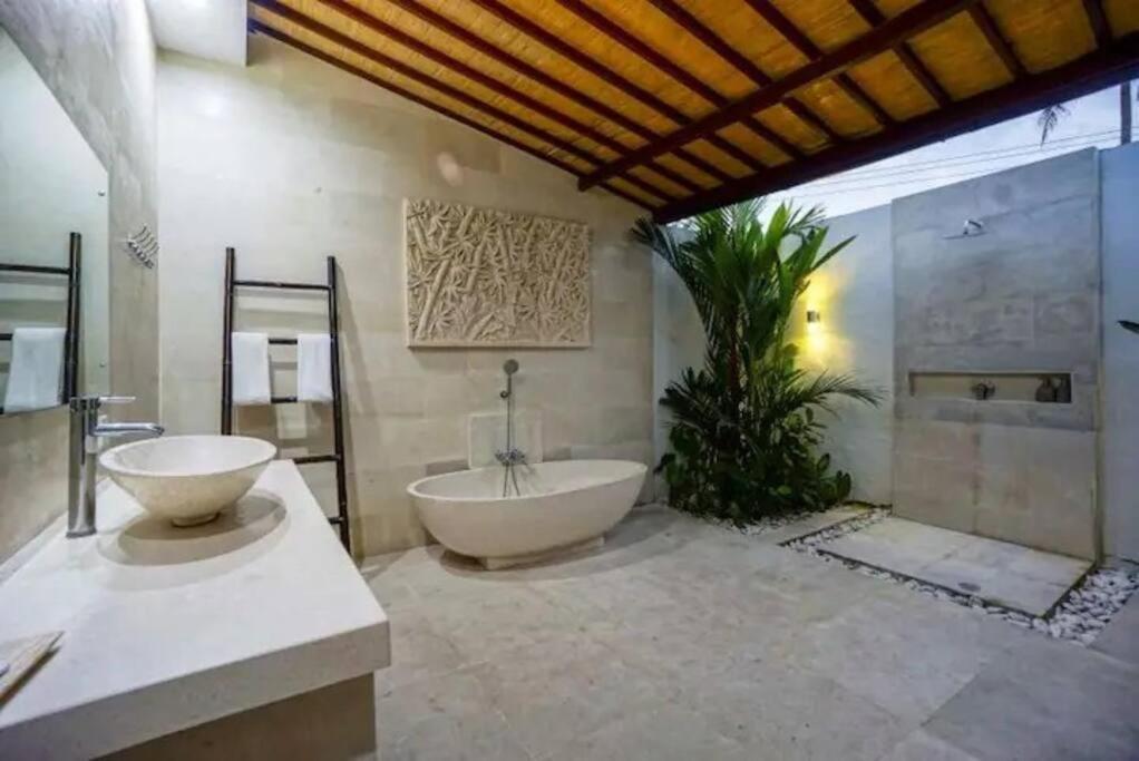 Villa West Indies Ubud, Close To Center *