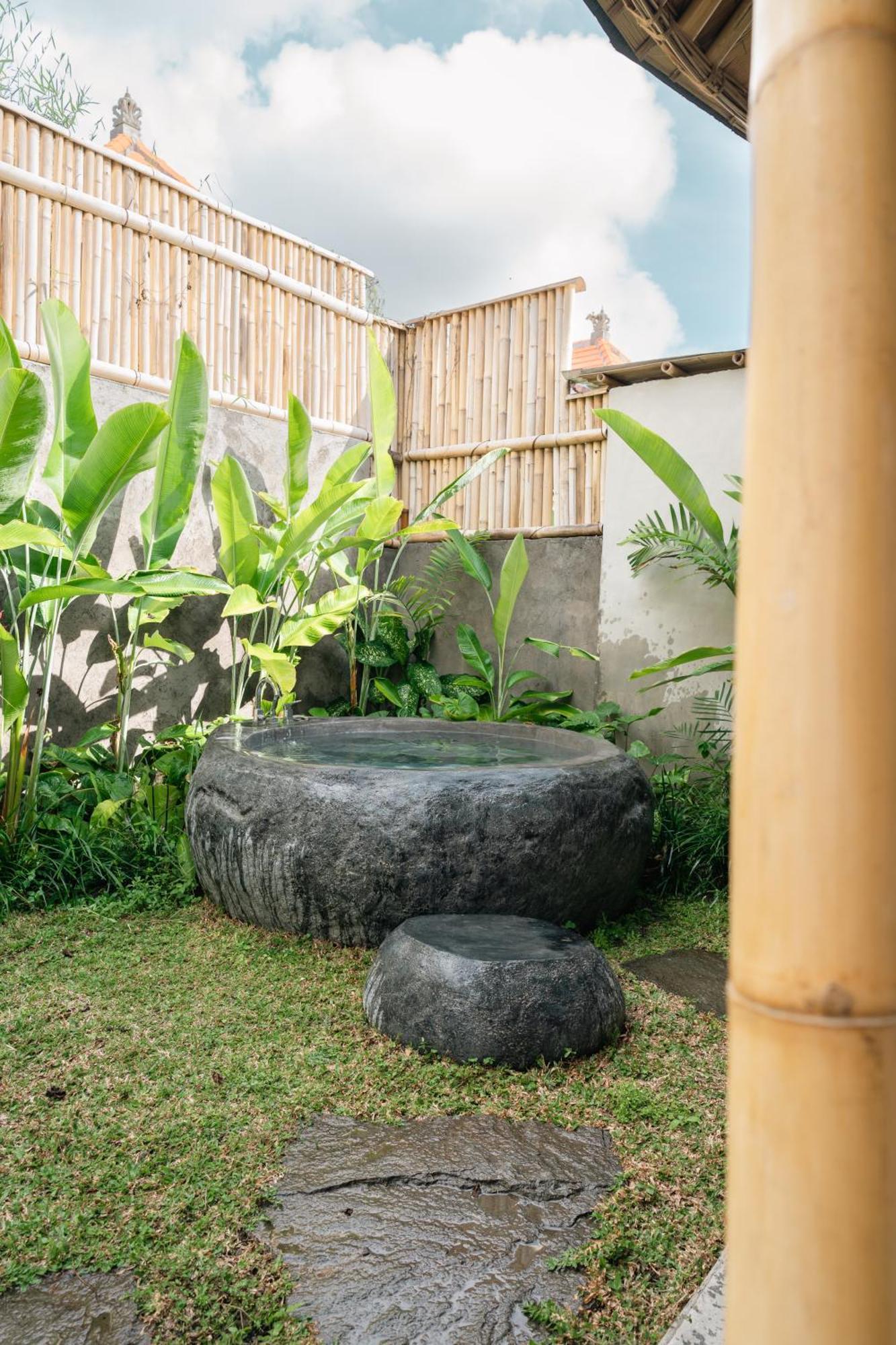 Private Bamboo Style Villa Ubud