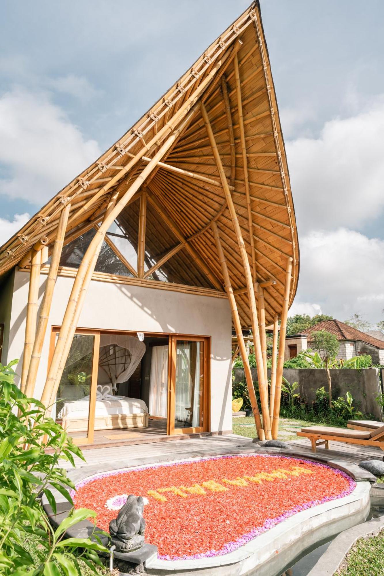 Villa Private Bamboo Style