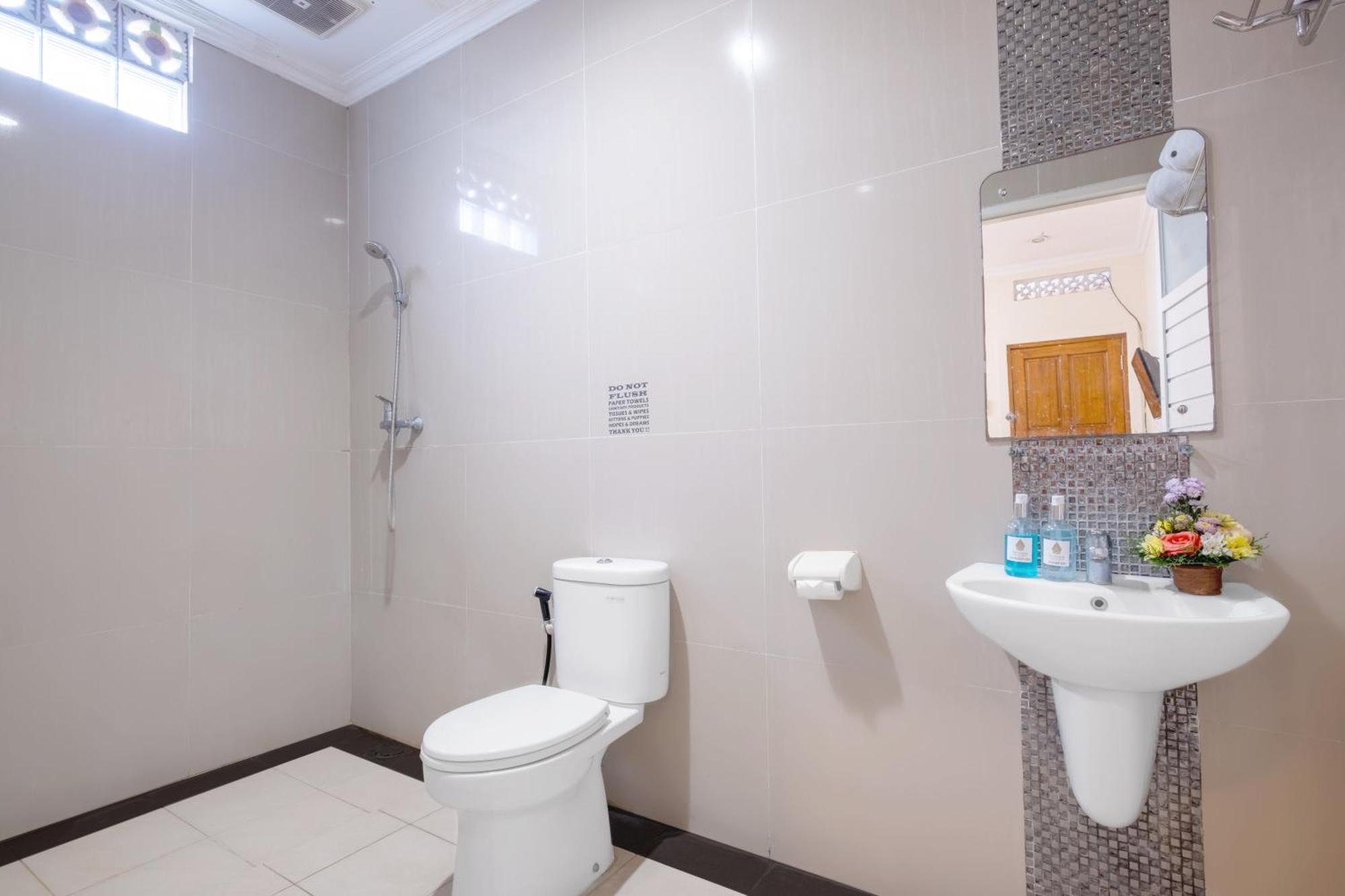 The Kanjeng Hotel 3*